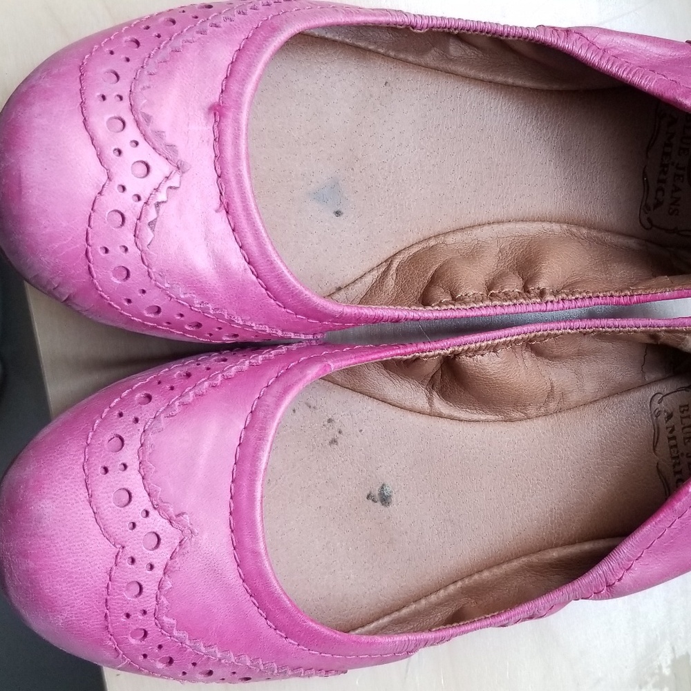 Used pink shoes